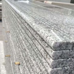鄂州芝麻白楼梯踏步 花岗岩楼梯板材