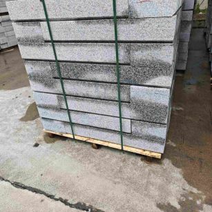 鄂州芙蓉白路牙石，马路牙子