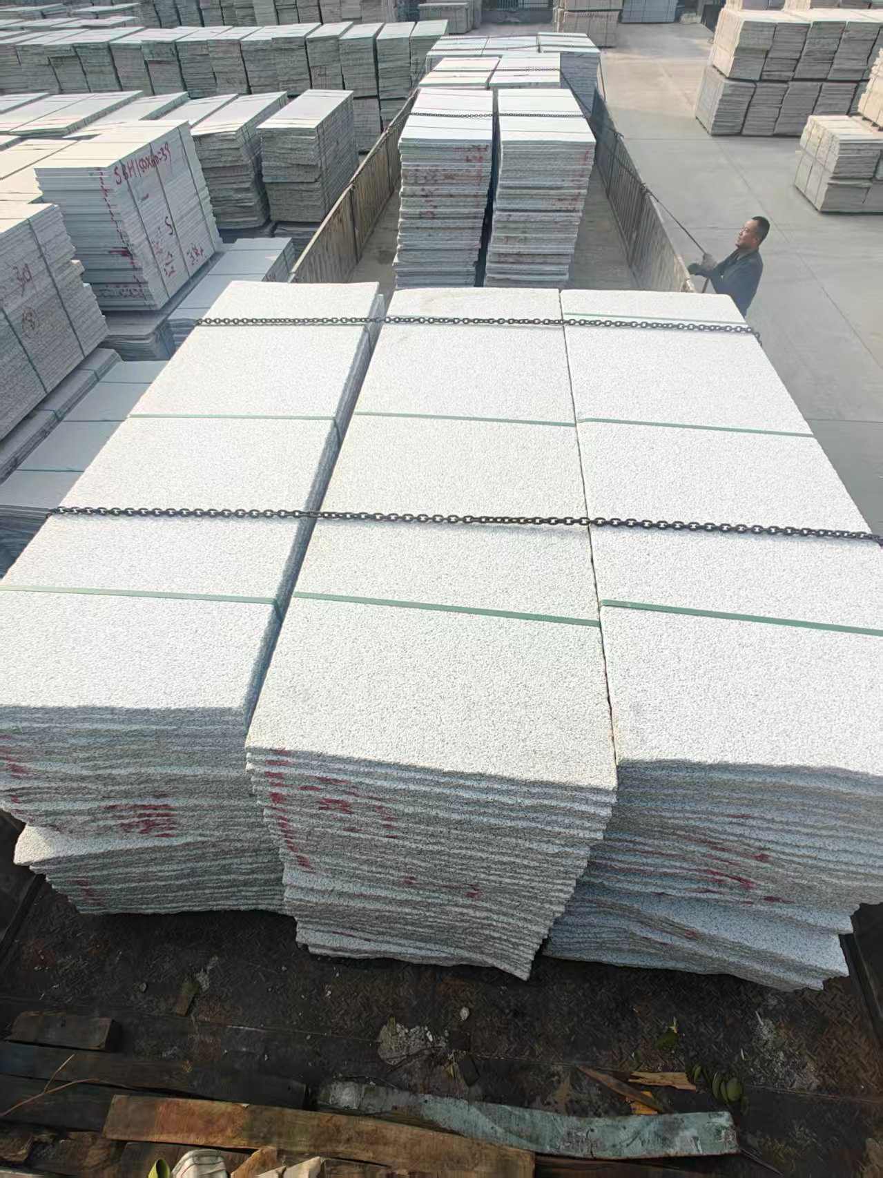 鄂州芝麻白毛板，石材毛板